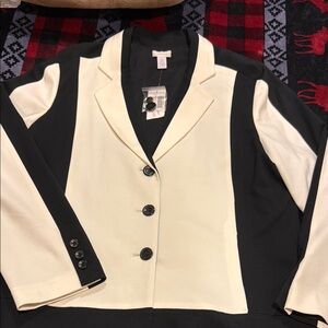 Chico's Black and Cream Blazers Timeless Suit Jackets